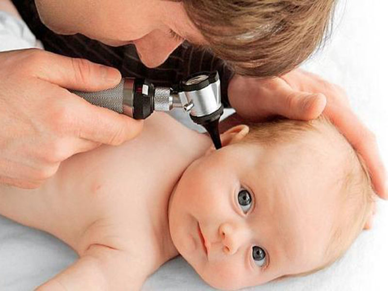 Как проверить слух у новорожденного. Детский ЛОР. Обследование новорожденных. Оториноларинголог у новорожденных. Отоларинголог дети.